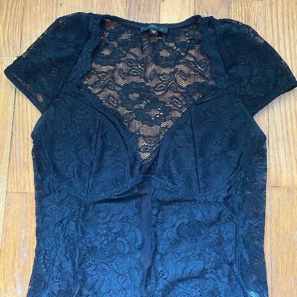 2 for $20 🌸 Dynamite Lace Bodysuit - Picture 4 of 4